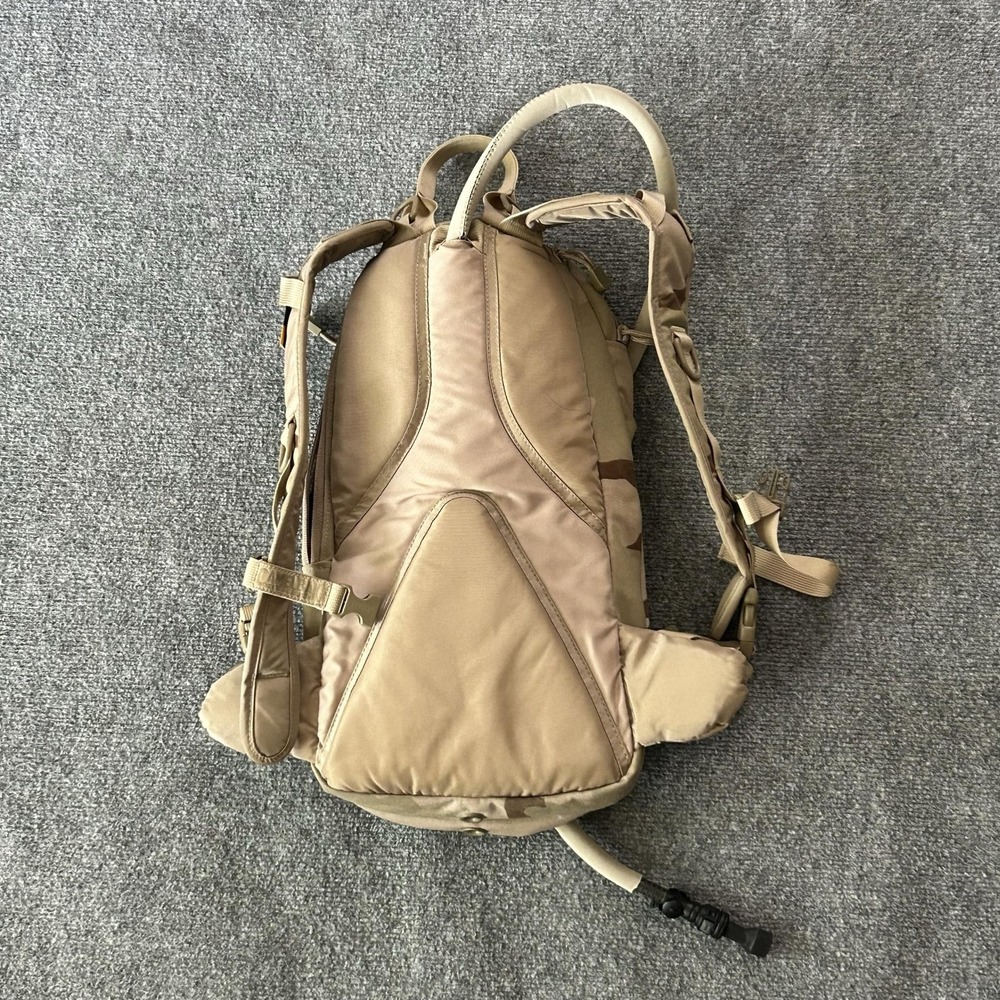 CamelBak Hydration Backpack Tan Camo One Size Omega 3.0L 100oz MOLLE Hiking - Picture 9 of 12